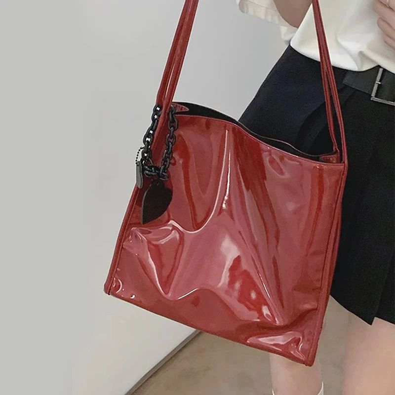 Weiche Patent Leder frauen Schulter Tasche Große Kapazität Damen Tragetaschen Mode Lässig Weiblichen Tragbaren Handtaschen Unterarm Tasche