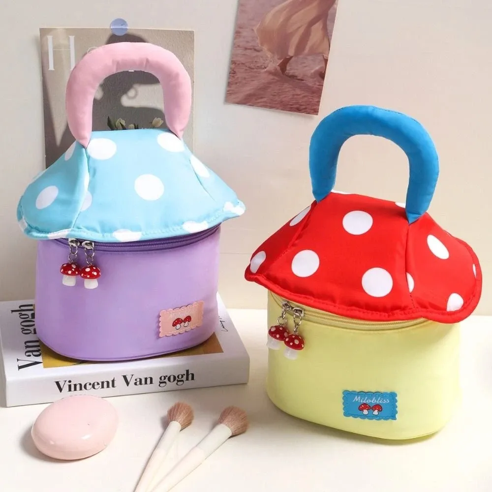 Large Capacity Cute Makeup Bag Multifunctional Mushroom House Handheld Cosmetic Case Aesthetic Organizer Case Toiletry Bag