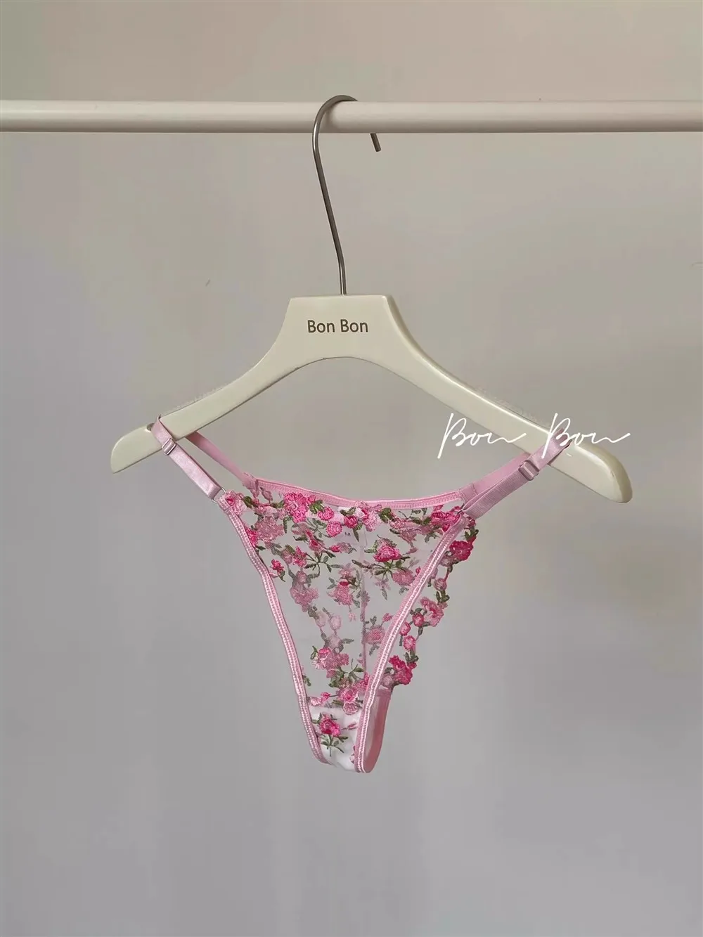 Vintage Französische Dienstmädchen-Sexy-Dessous, durchsichtiges Set mit Blumenstickerei, schwere Spitze, 32–38 AB, bequeme Unterwäsche in Übergröße MOYISU – Detail 5