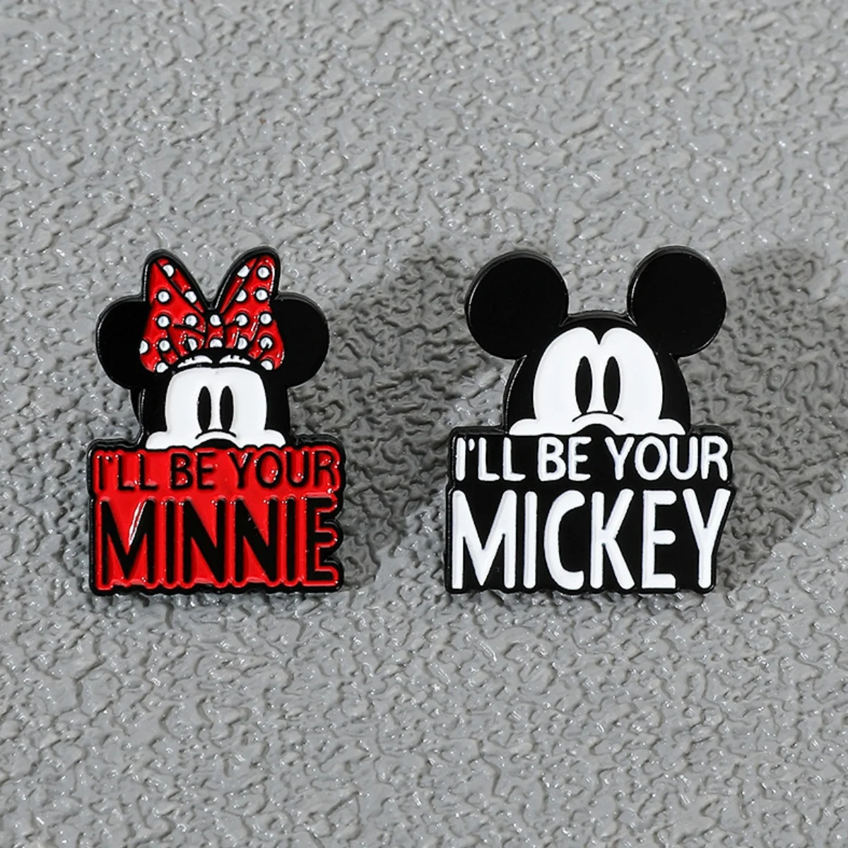 

Disney cute cartoon mickey brooch DIY Mickey Mouse metal badge Mickey House alloy pin accessories animation doll halloween