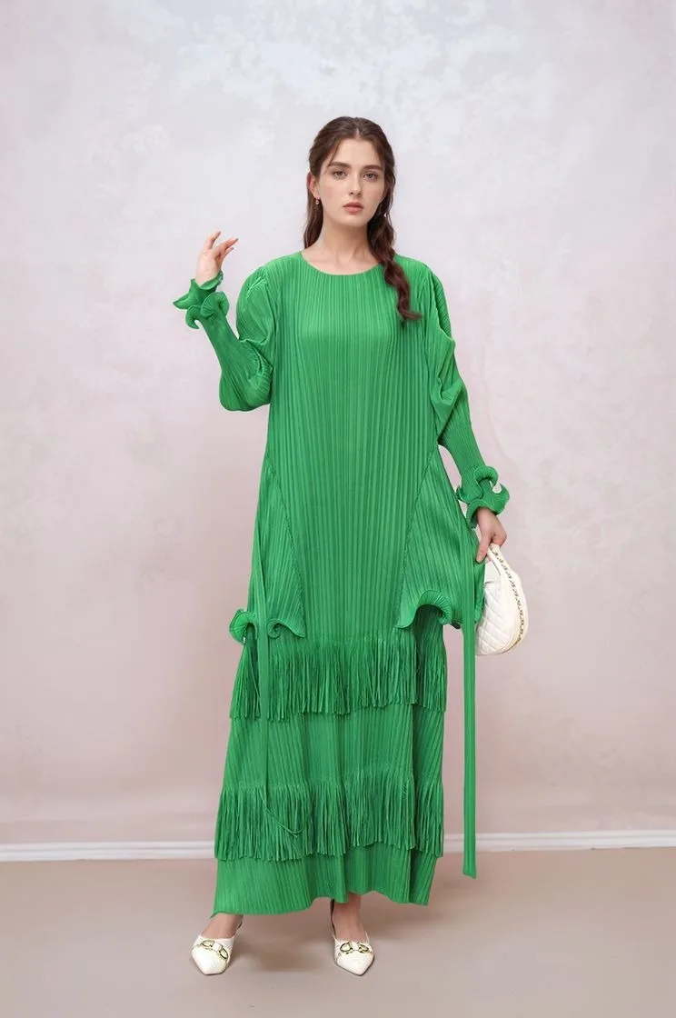 Vestido plissado de designer para mulheres, vestido de manga comprida em camadas com acabamento em renda e franjas, moda boêmia, vestido de noite plissado