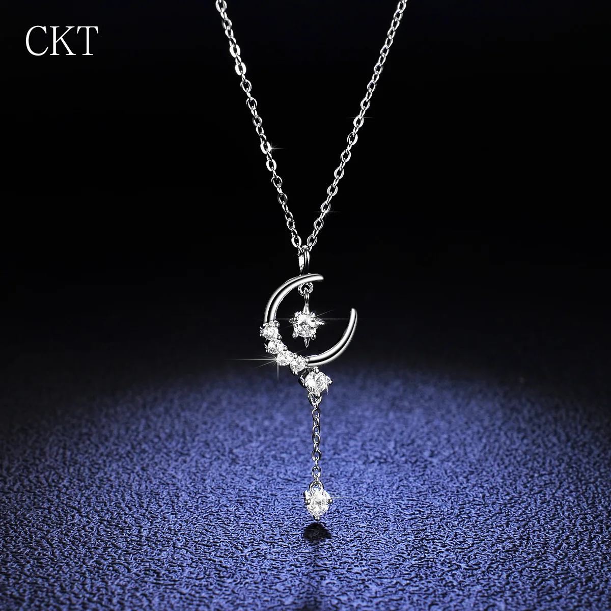 

Luxury Platinum Pt950 Pendants 1 Carat Moissanite Diamond Necklace Women's Star Moon Fringe Clavicle Chain Wedding Jewelry