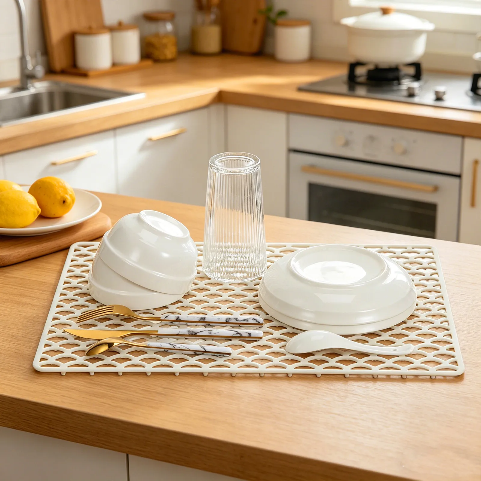 Silicone Sink Protector Mat Heat-Resistant Non-Slip Kitchen Sink Bottom Stainless Steel Porcelain Draining Grid 18.11x12.48in