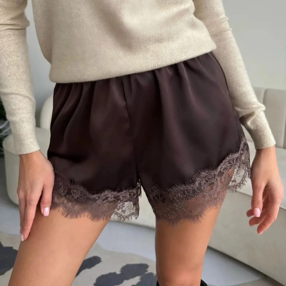 Fashion Elastic Waist Lace Satin Shorts Patchwork Design Wide Leg Boxer Slip Elegant Y2K Style Sleeping Pants Summer
