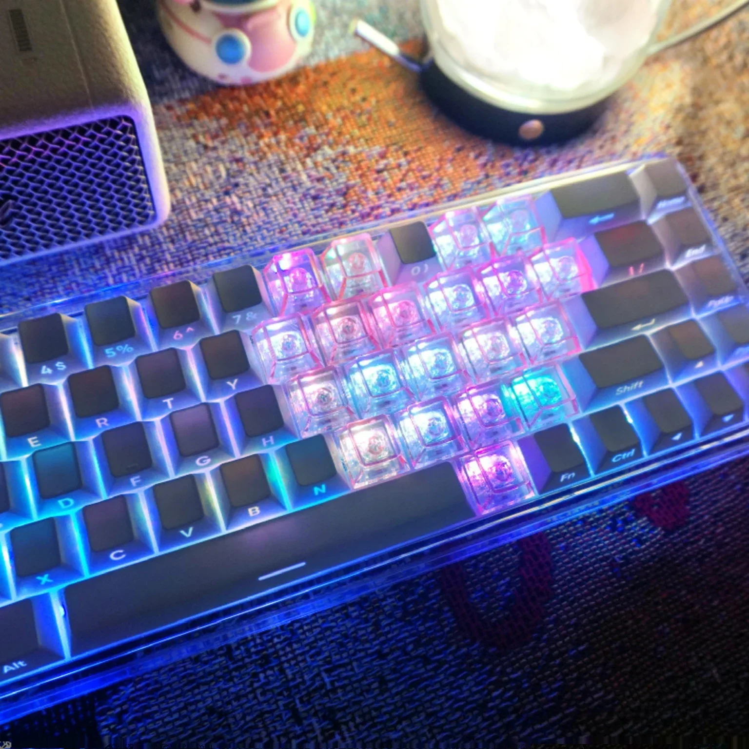 Love keycap PC material Original highly adaptable magnetic axis keyboard