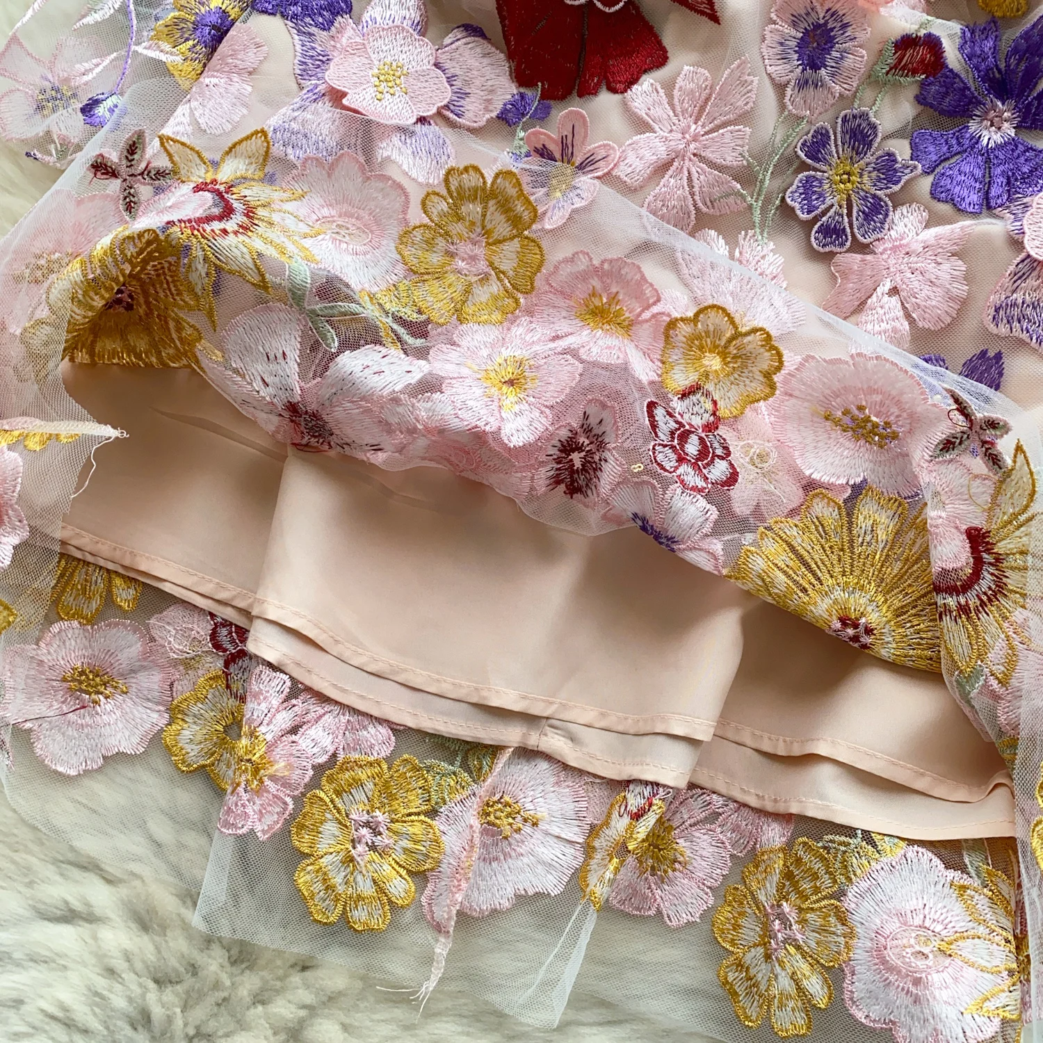 シックなヴィンテージ O ネックスリム刺繍エレガントな妖精韓国ファッション自由奔放に生きるサンドレス女性服ミニドレス