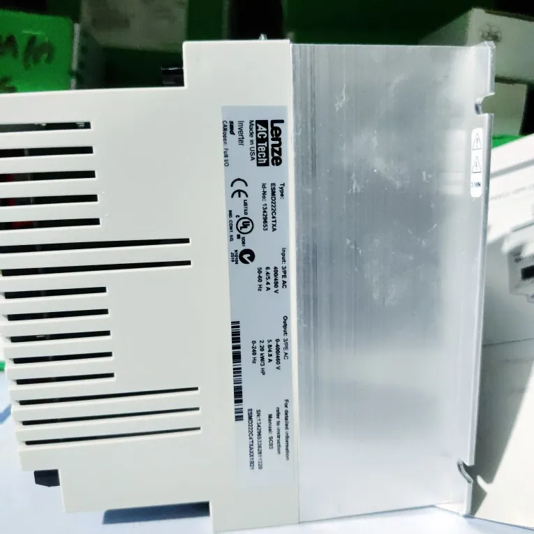 Lenze ESMD222C4TXA 2.2KW 400V