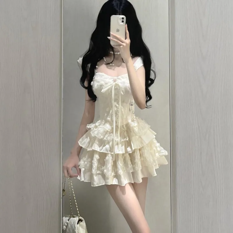 

Высококачественный кружевной камзол, комплект из двух предметов, женский корейский модный супер красивый и пикантный комплект с юбкой-тортом для девочек, комплекты платьев из двух предметов