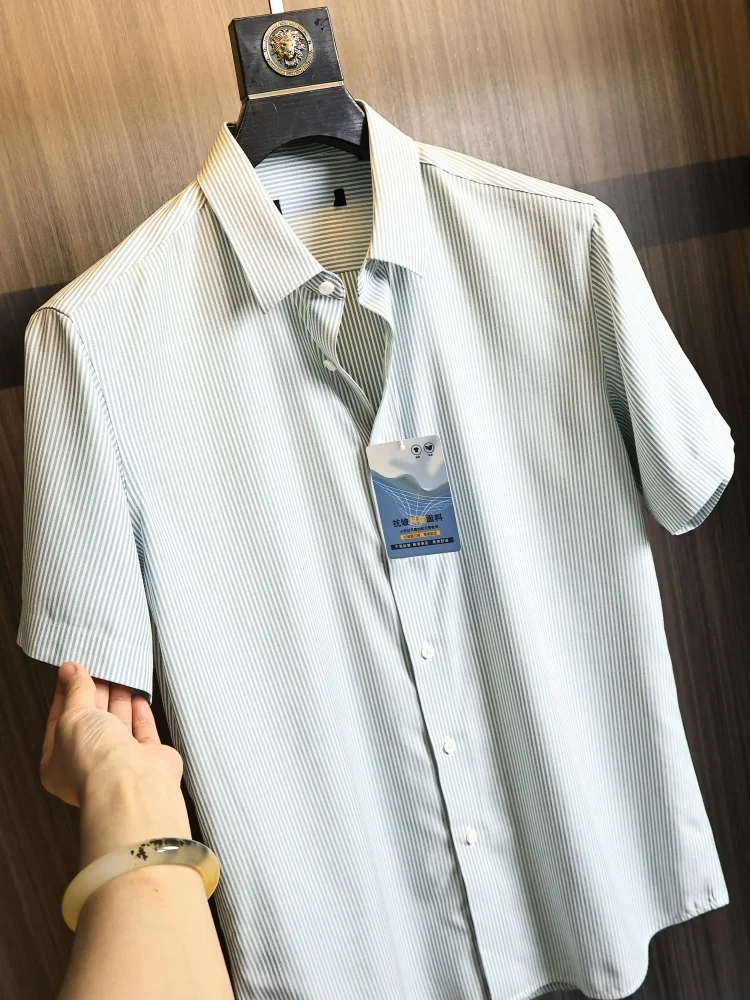 Anti-Wrinkle Iron-Free Summer Men's Striped Business Commute Short Sleeve Shirt Smooth Drape Standard Fit Fashion Urban Style