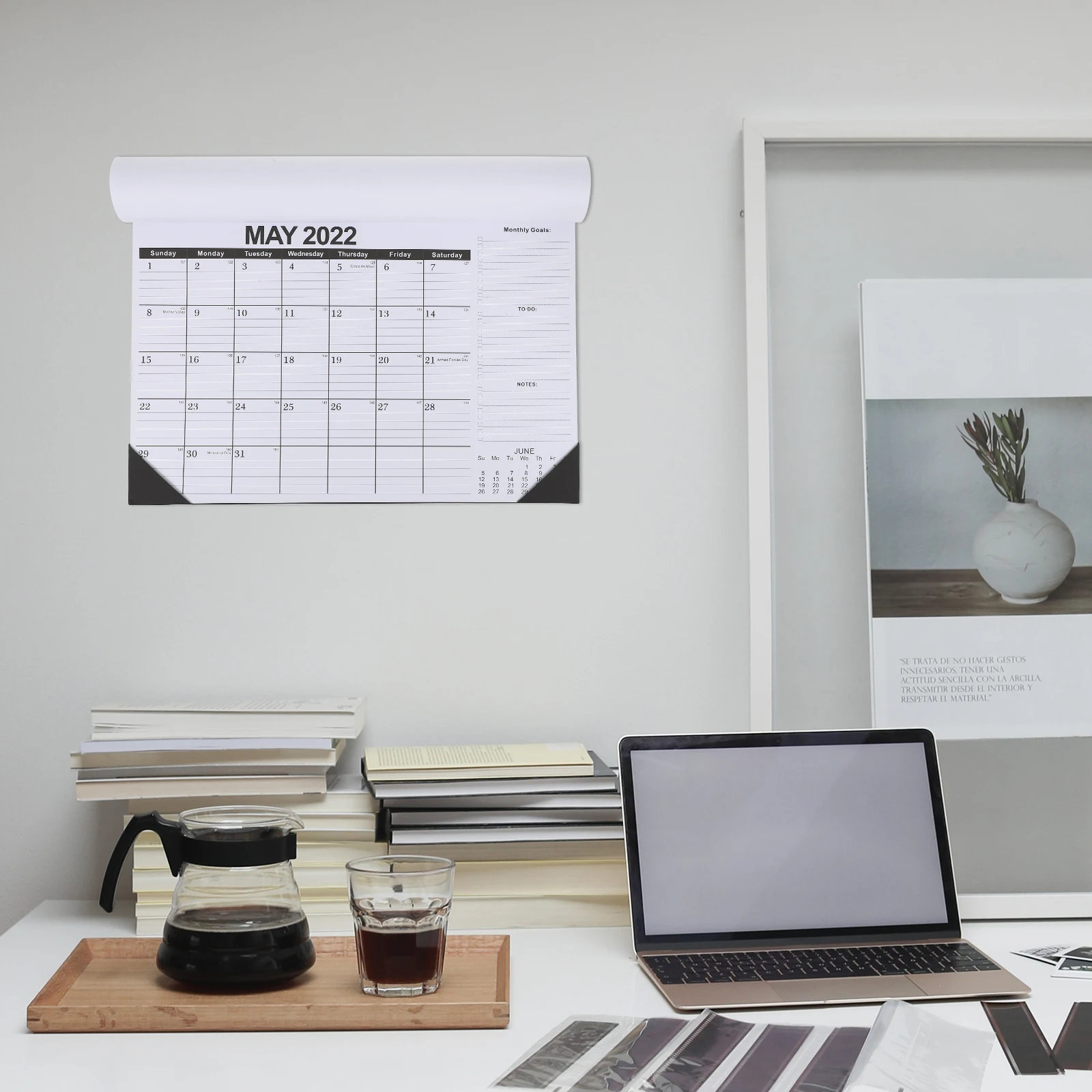

2022 Wall Calendar Paper English Edition Note taking Hanging Home Office Stylish Practical Memo Recording Blank Spaces