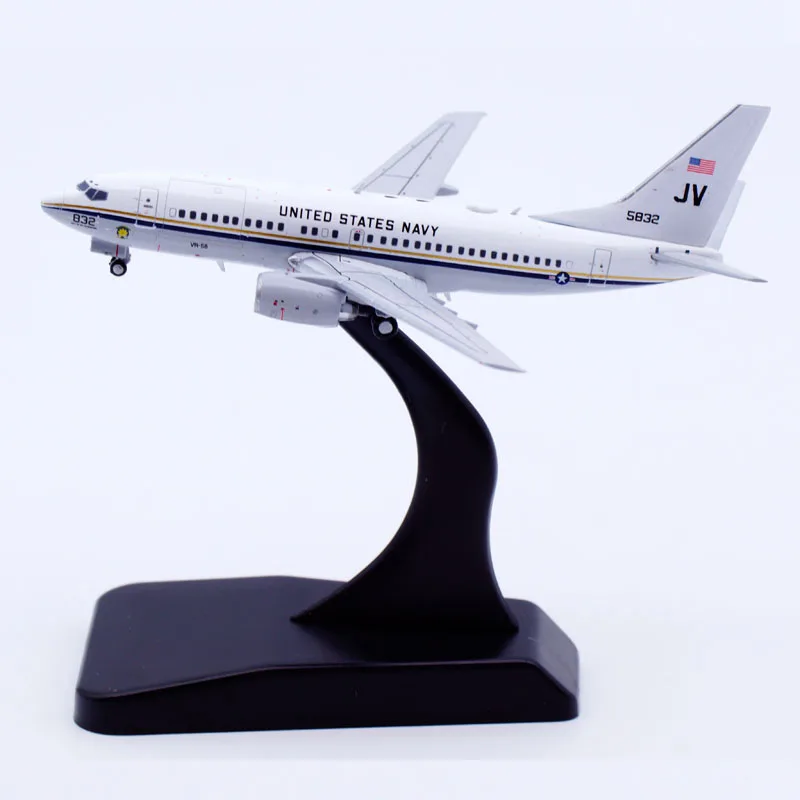 

XX40076 Alloy Collectible Plane Gift JC Wings 1:400 US NAVY Boeing C-40A Diecast Aircraft Jet Model 165832 With Stand