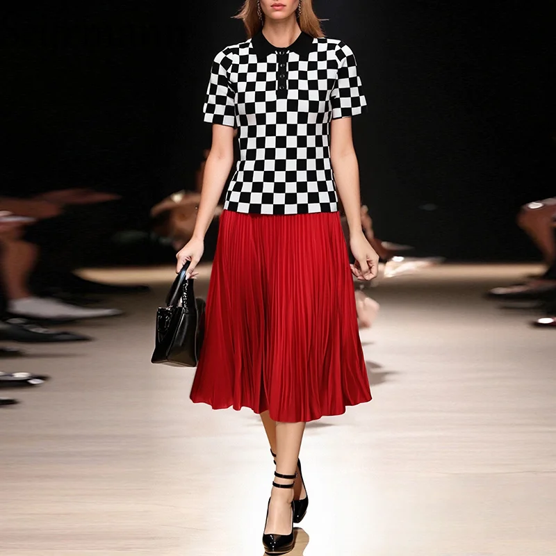 

Seifrmann Zhang Ruonan Tencel Knitted Sweater Crimson Dress Set