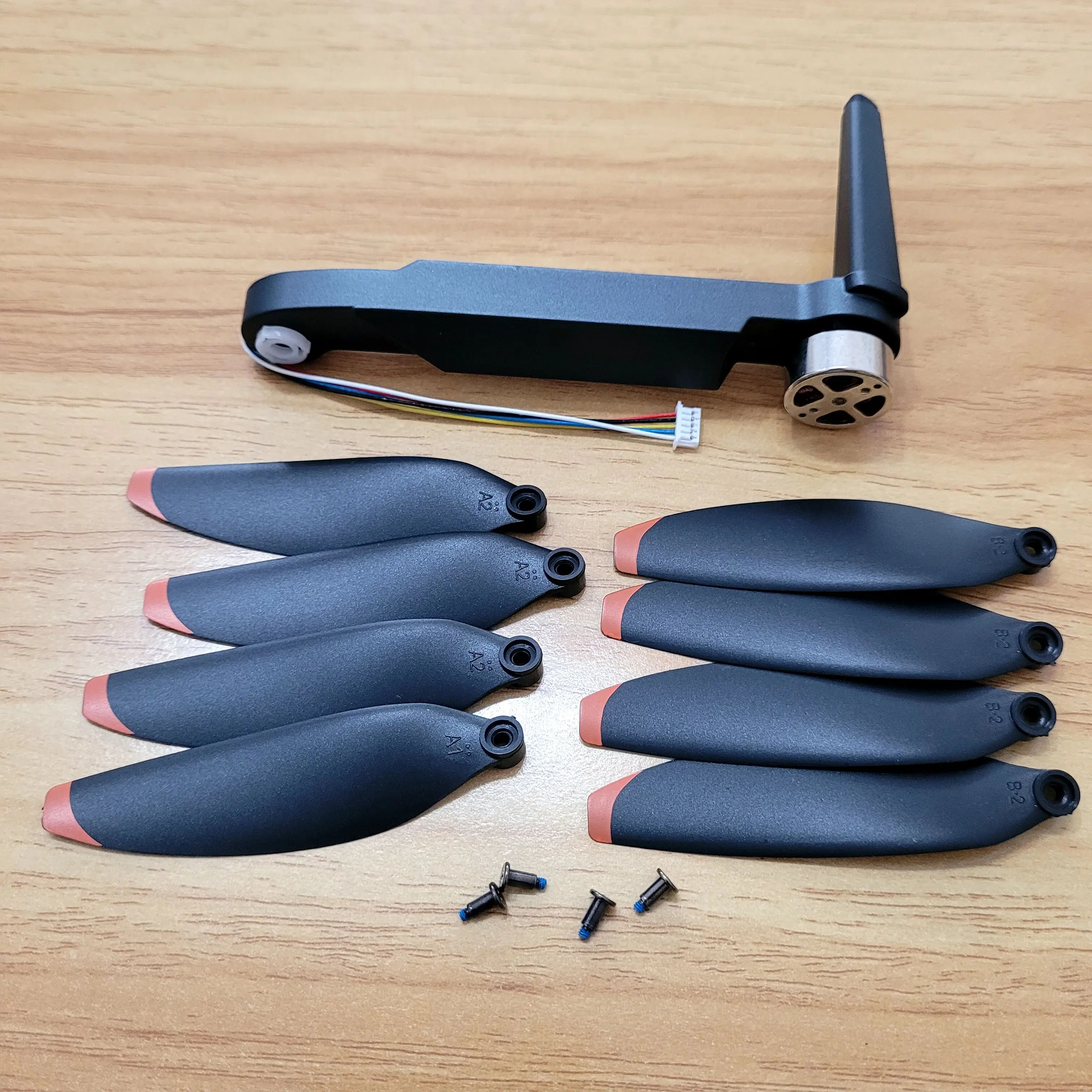 LYZRC L600 PRO MAX Drone Origi - đánh giá và giá Holy Stone Drone Hs720
