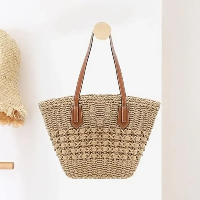 Women's Handwoven Straw Tote Bag Large Capacity Versatile Summer Vegetable Basket Shoulder Bag view 3