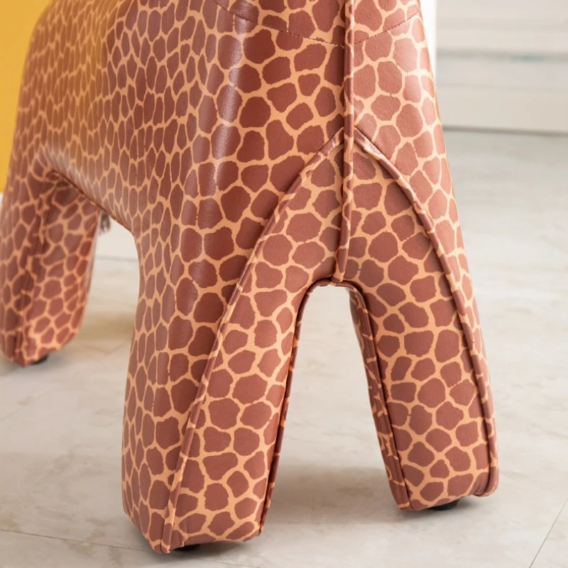 giraffe Animal Stool cartoon Modeling Creative Living Room Small Chair Floor Ornament Home Opstapje Krukje Furniture for Bedroom