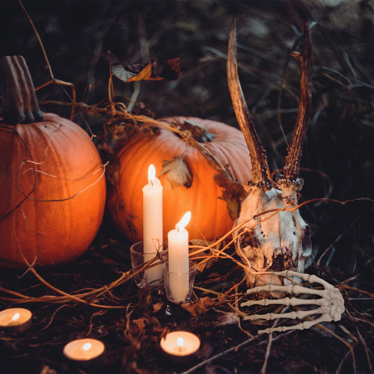 

Spooky Hand Decor Halloween Party Horror Gathering Scary Plastic Creepy Accessories Lifelike Detailed
