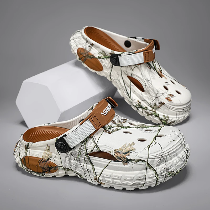 Summer Men Slippers Outdoor Slides Unisex Outside Bath Sandal Beach Clogs Flip Flops Bathroom EVA Soft Bottom Clogs Flat Shoes