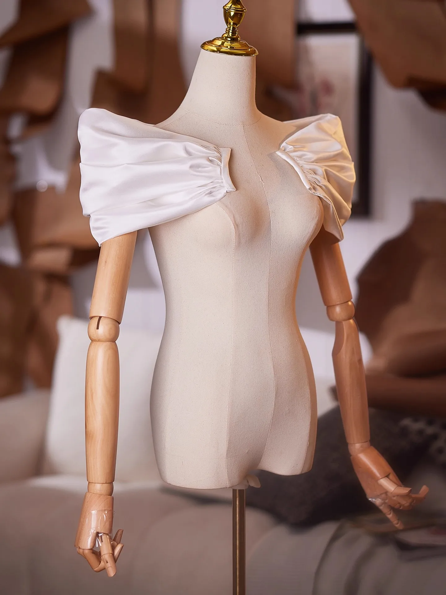 Women's Elegant Designer White Satin Shoulder Sleeve Female Vintage Photography Formal Dress Performance Party Glove R3165