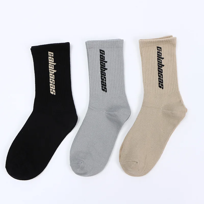 2019 Fashion Men Cotton Socks Women Streetwear Kanye West Ins Crew Socks Hip Hop Letter Calabasas Socks Long Skateboard Sock