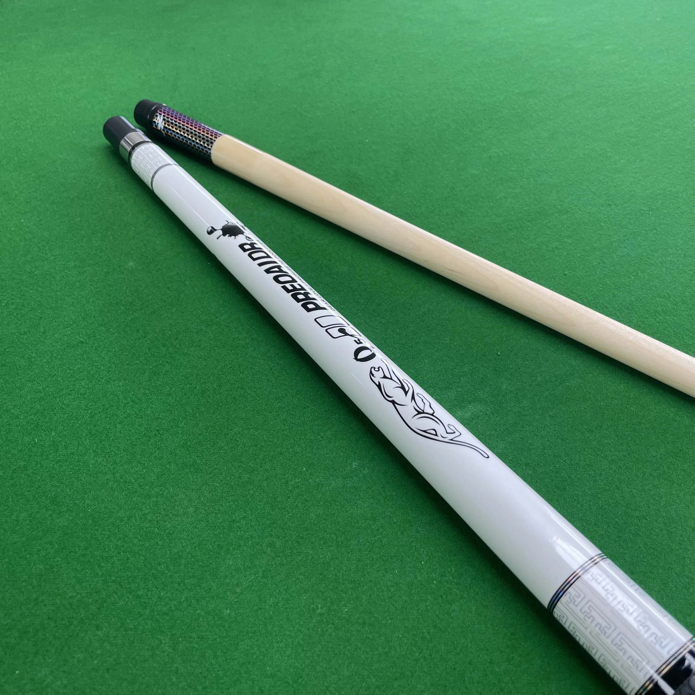 

Professional 13mm Maple Pool Cue Perfect for Beginners Non Slip Grip Enhanced Control Ideal for American Pool and Carom Billiard