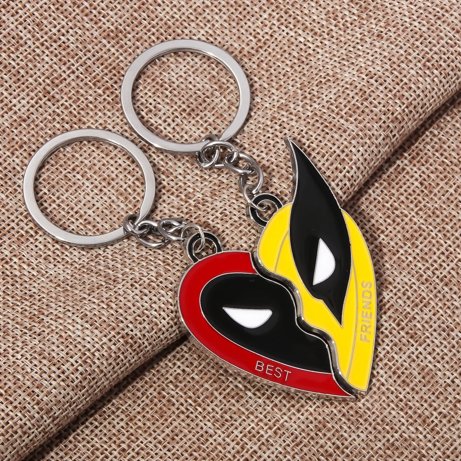 Disney Superhero Deadpool and Wolverine Keychain Best Friends Split Heart Matching Pendant for Women Men Cosplay Jewelry Gift