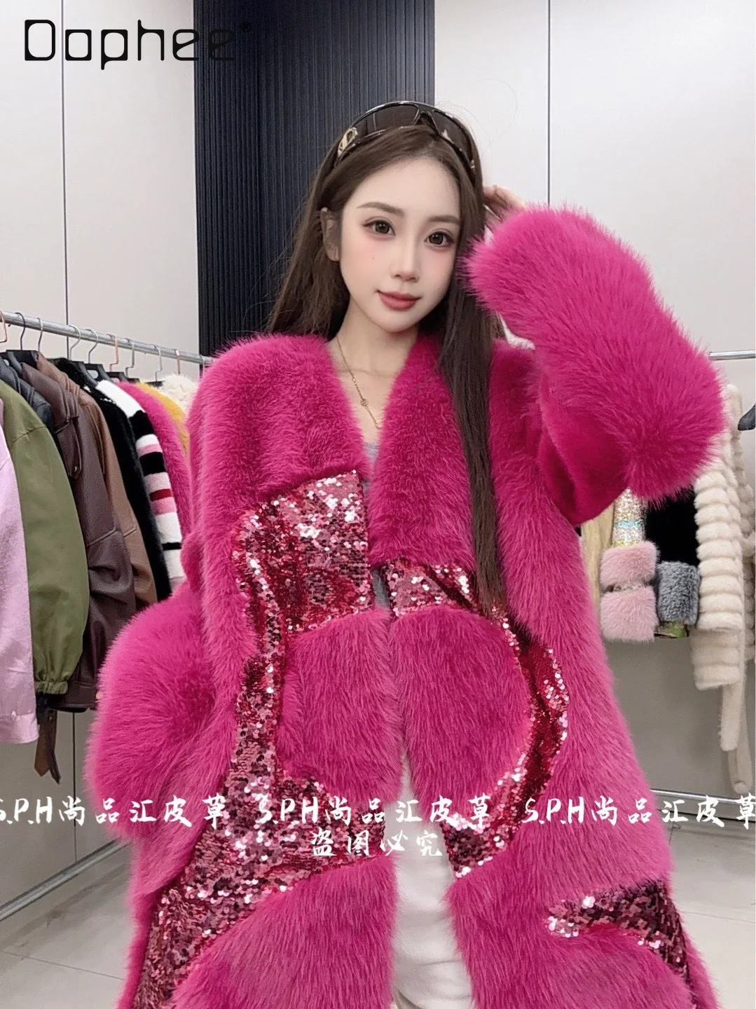 

Winter New Thickened Faux Fur Coat for Women Mid-Length Luxury Sequined Loose Fit V-Neck Long Sleeve Coat Women Winter Jacket
