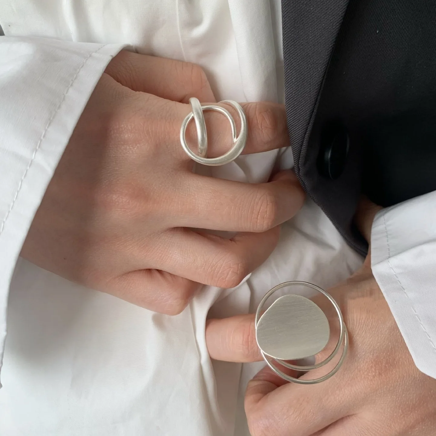 

Exaggerated Personali Ring for Women Faionable Korean Sle Open Finger Ring Creative Index Finger Ring Fre out New