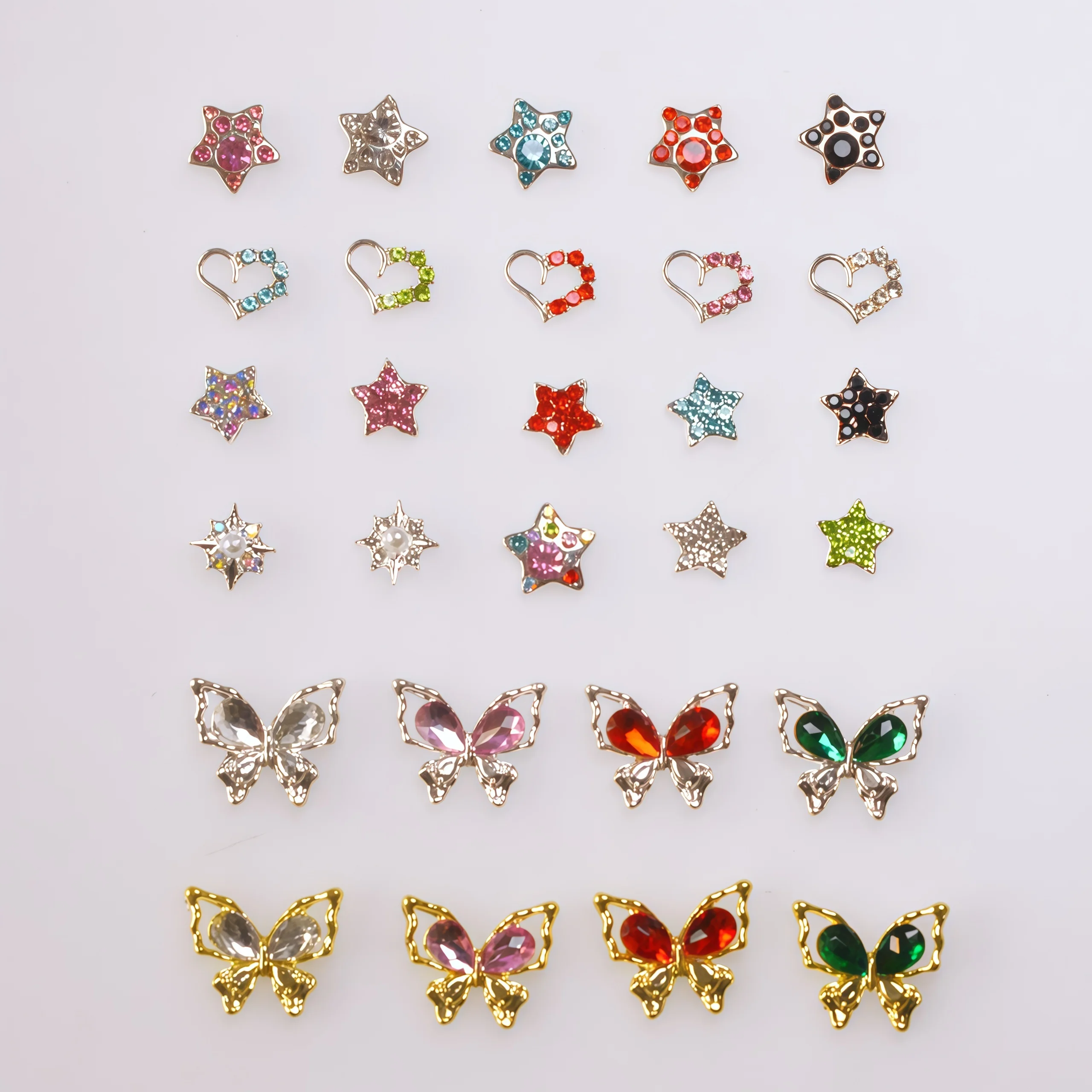 Zufällig gemischte Legierung Metall 3D Nail Art Dekorationen Retro Strass Perle Glitzer Charms Schmuck Zubehör DIY Edelsteine liefert