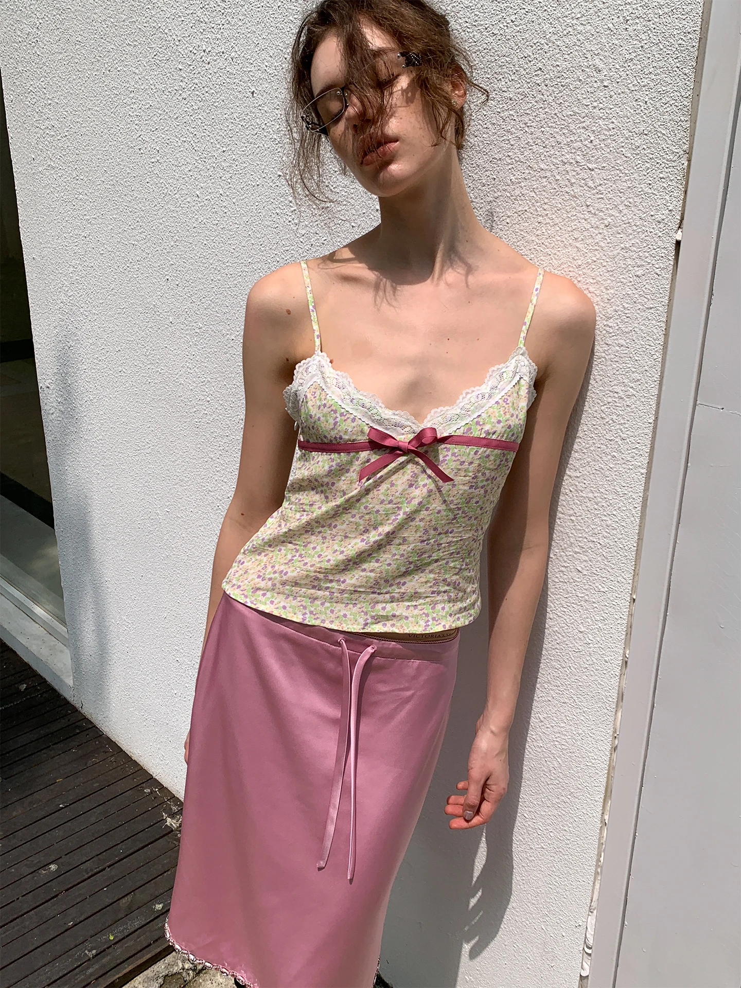 

Женский модный укороченный жилет Se Jiong Original Design с винтажным кружевным принтом и завязками, V-образный вырез