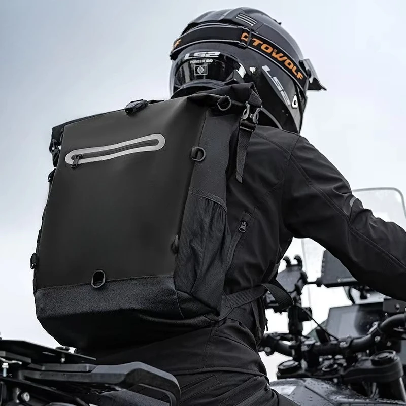 Mochila impermeable con bolsa de malla, paja, bolsa de almacenamiento de agua.