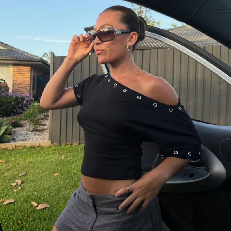 

Tsiisd Women's Off-The-Shoulder Top T-Shirts Hollowed-Out Commuting Slim Sexy Y2K Casual Streetwear Pullover Top Female 2026 New