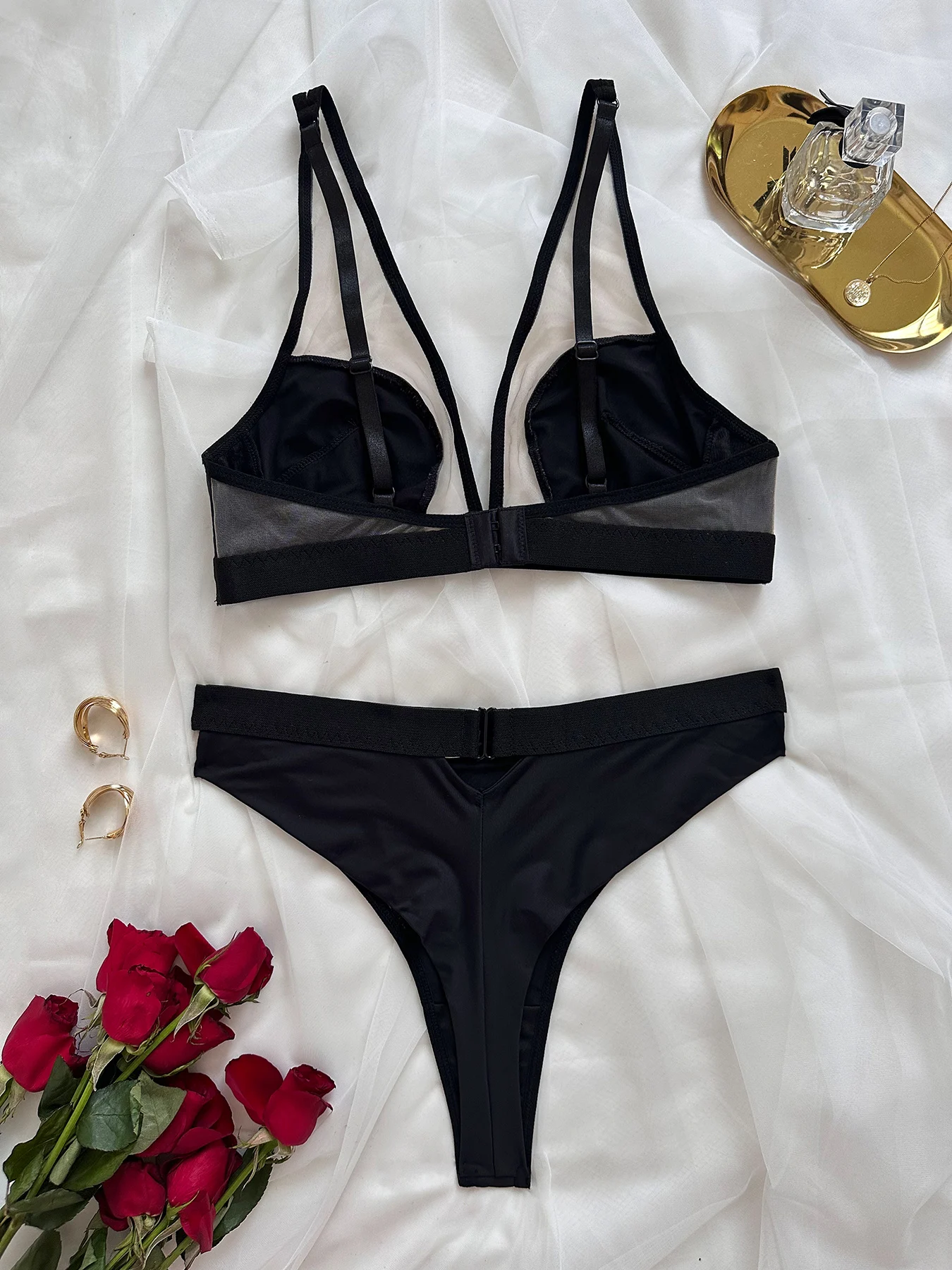 Classic Black Women Underwear Set Sexy Mesh Splice Bra Set French Deep V Soft Breathable High Quality Lingerie and Thongs