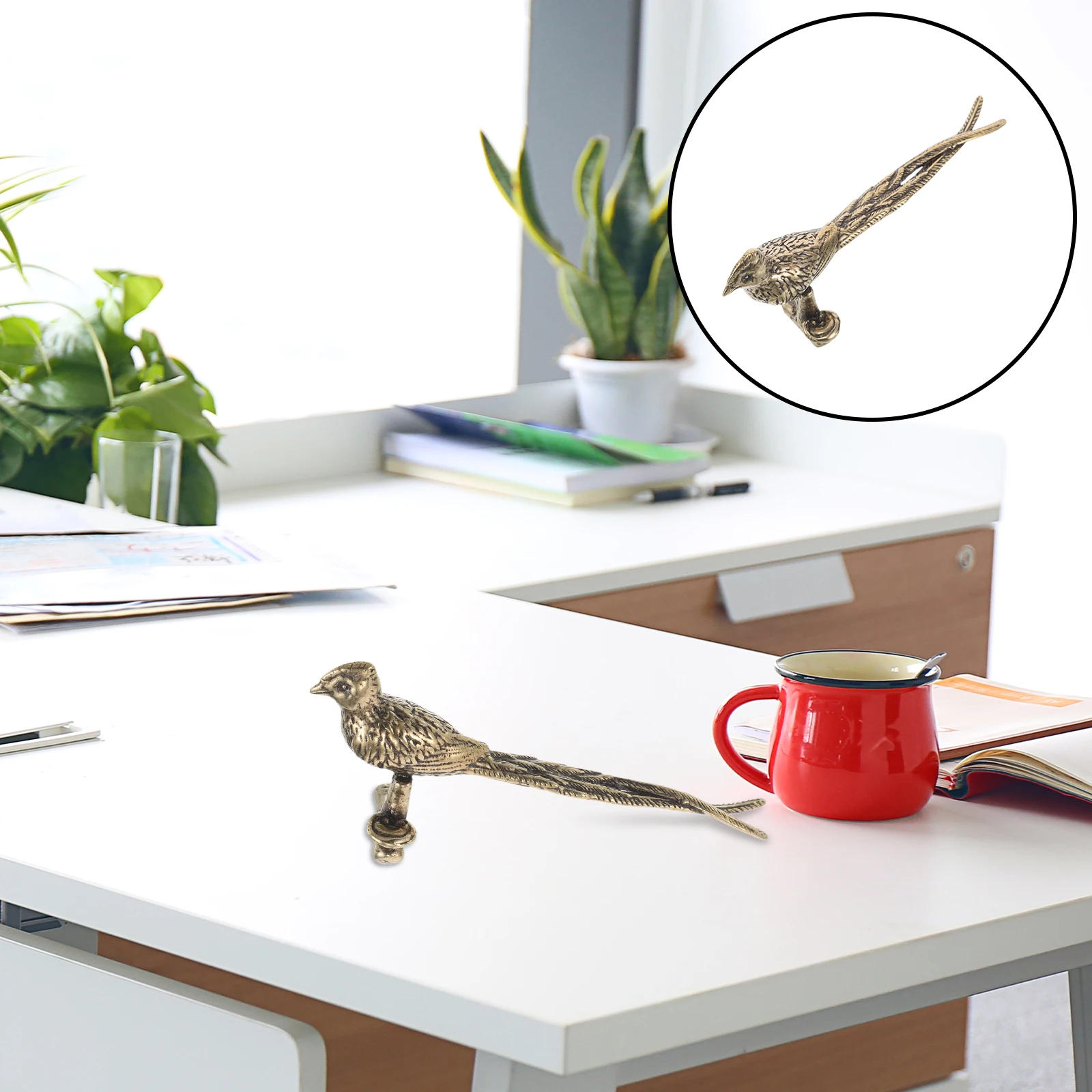 

Brass Long-Tailed Bird Sculpture Vintage Metal Desktop Ornament Feng Shui Animal Statue Chinese New Year Desk Decor Home Garden