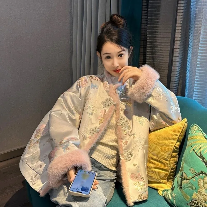 Nuovo cappotto in pelliccia di visone imitazione ricamo jacquard in raso in stile cinese Cappotto invernale con bottoni in giacca imbottita in cotone in stile cinese
