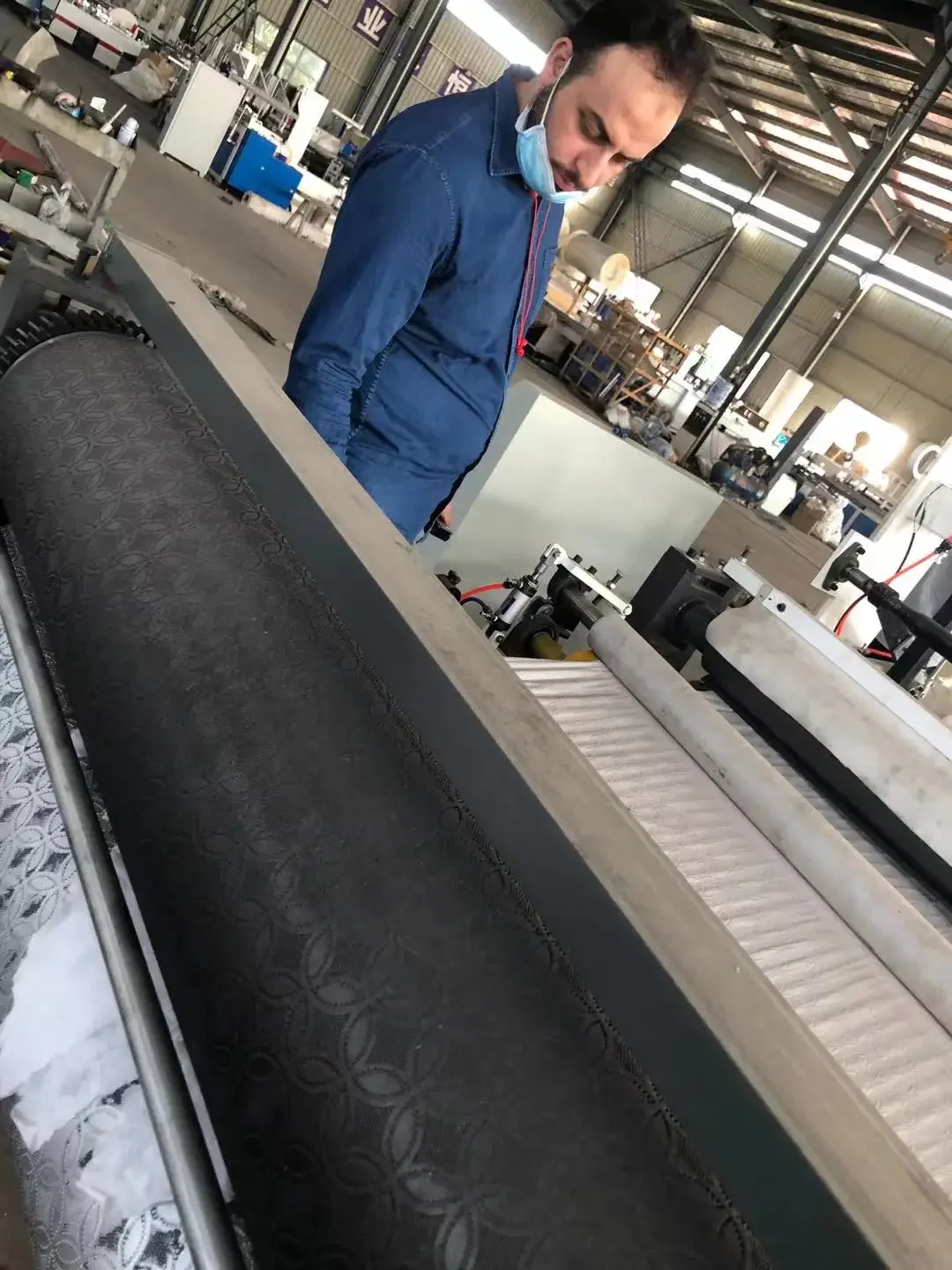 Fully Automatic Toilet Paper Rewinding Machine Production Line Toilet Tissue Paper Making Machine Slitting and Rewinding Machine