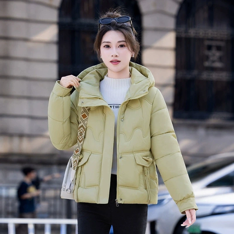 الشتاء النساء مقنعين أسفل القطن سترة قصيرة موضة جديدة سترات الإناث يندبروف معطف عادية سميكة الدافئة القطن معطف مبطّن