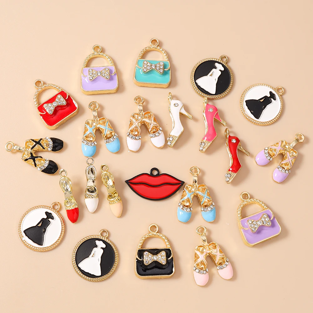 Leslie 10 Stück niedliche Handtaschen-Schuhe, High-Heels-Anhänger, Lippen-Lippenstift-Anhänger, geeignet für DIY-Schmuckherstellung, handgefertigte Ohrringe, Halsketten – Detail 3