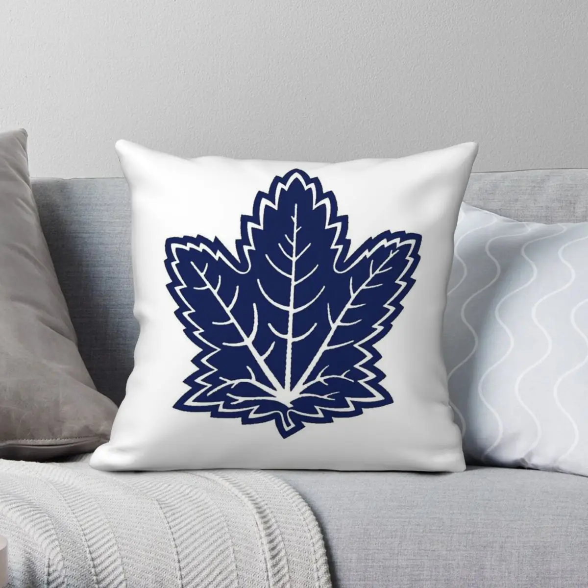 Classic Maple Leafs Square Pillowcase Polyester Linen Velvet Pattern Zip Decorative Sofa Cushion Cover Wholesale 45x45