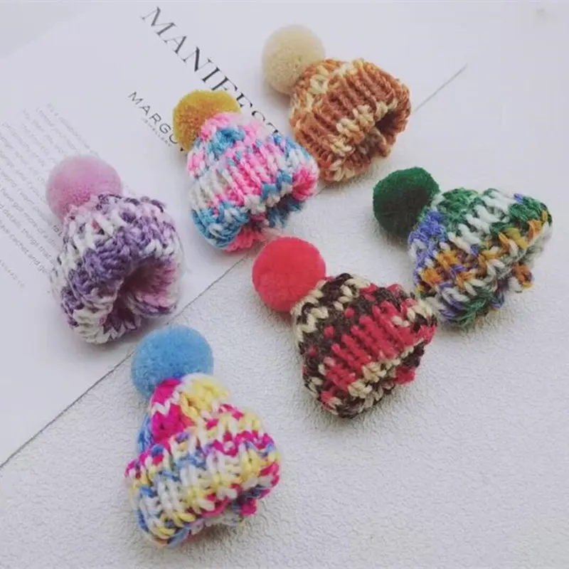WFFNNKC 5-10Pcs Knitting Pompon Hat Crafts Material DIY Doll Clothing Sewing Supplies Hairpin Jewelry Accessories Christmas Cap