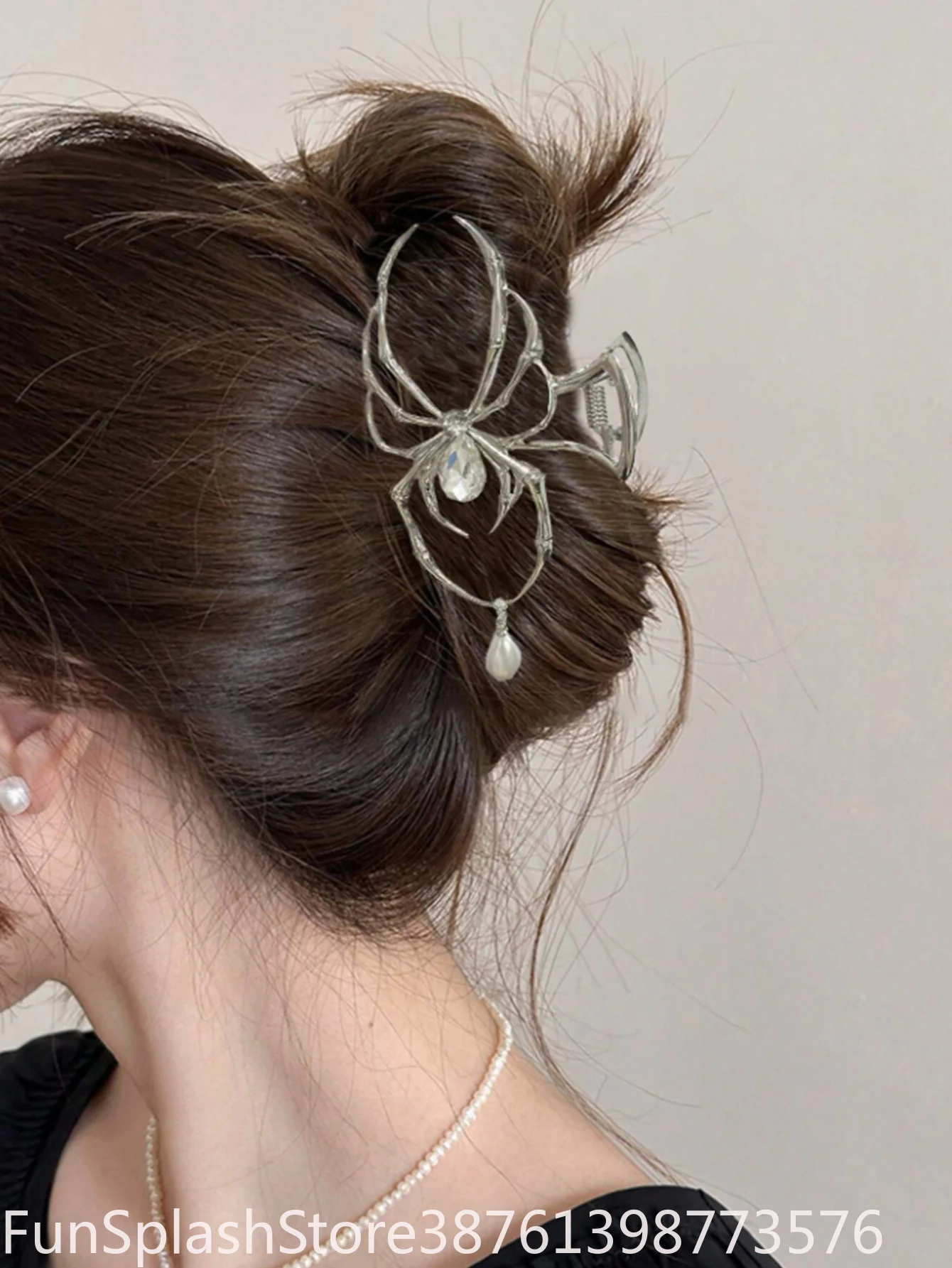 Women Y2K Sweet Rhinestone Imitation Pearl Hair Claw Alloy Metal Skull Spider Claw Clip Daily Trendy Hair Accessories