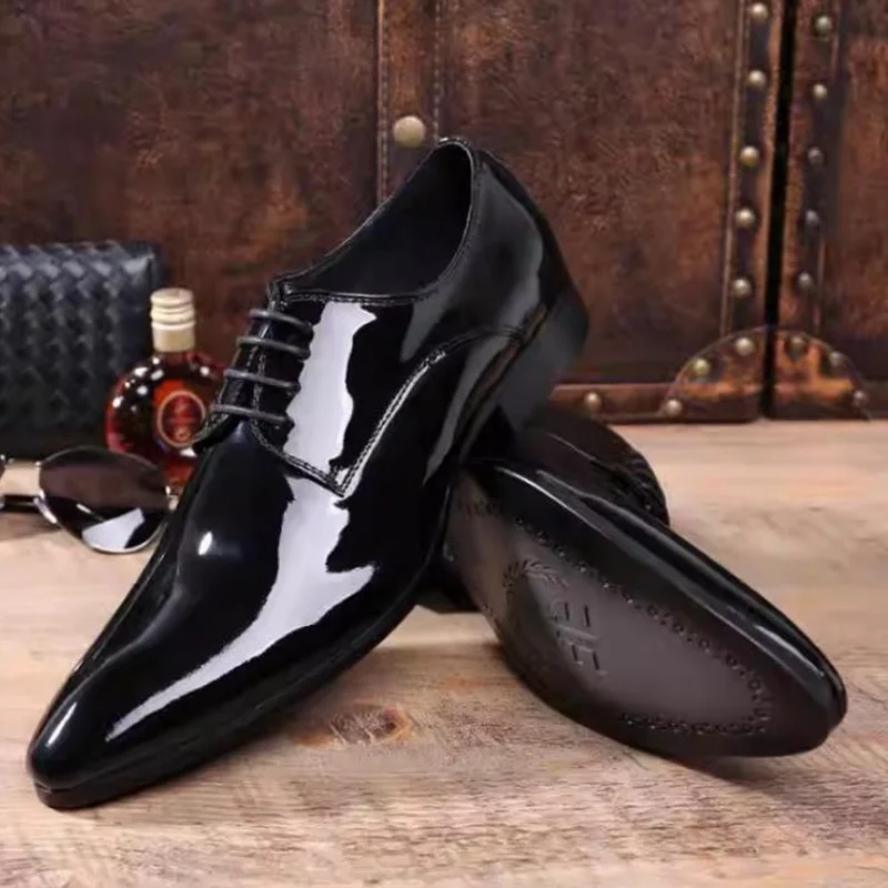British Style Black Patent Leather Dress Shoes For Man Genuine Leather Casual Shoes Pointed Toe Lace-up Business Formal Shoes