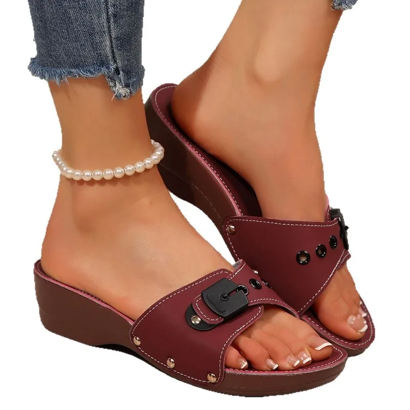 

Women Platform Slippers 2026 Summer New Women Slip on Adjustable Belt Buckle Rivet Wedge Heel Sandals Female Casual Beach Shoes