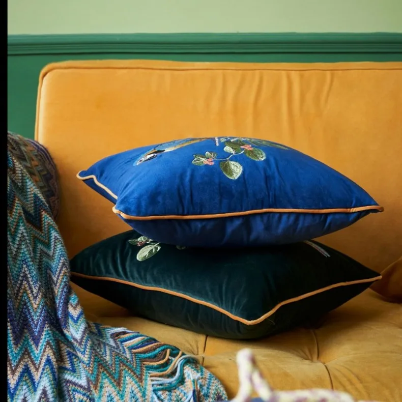 American Decorative Pillowcase Animal Parrot Leopard Embroidered Pillow Case Ornamental Pillows Blue Green Velvet Pillow Cover