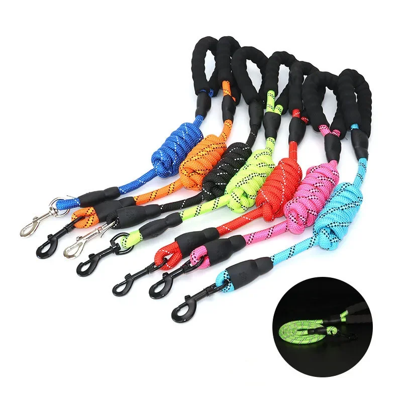 

1.5m Pet Leash with Reflective & Comfortable Padded Handle for Small Medium and Large Dogs Walking