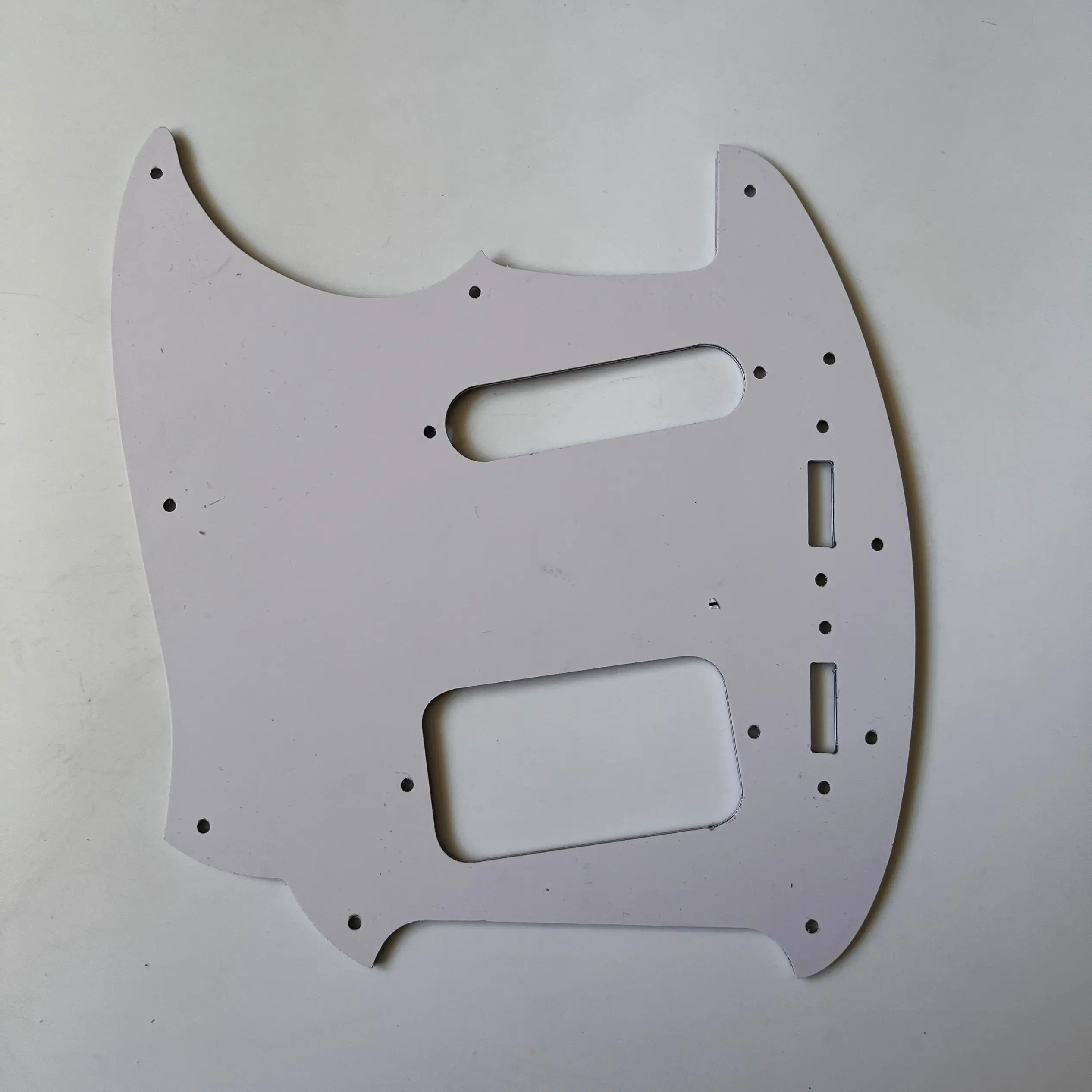 4 Ply Custom Guitar Pickguard For  Kurt Cobain Mustang Style Guitar Parts