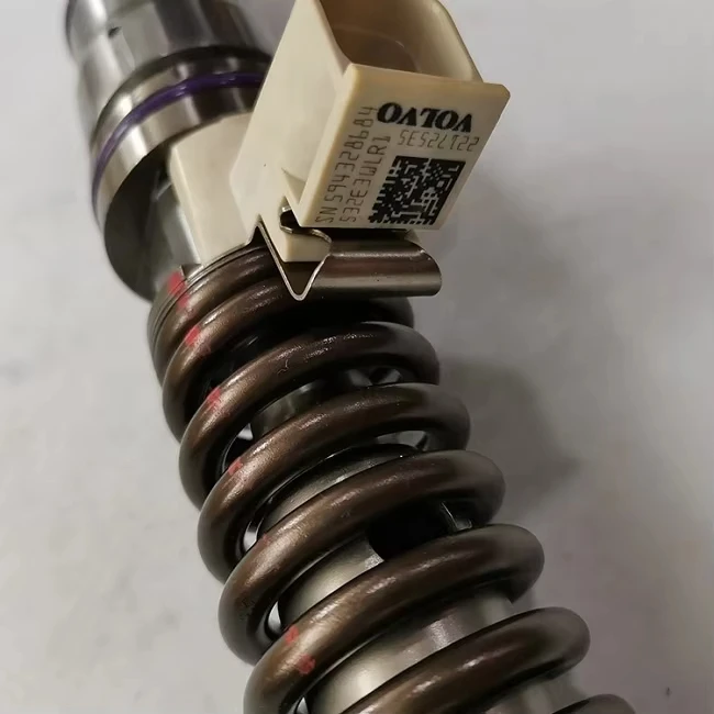 Injecteur de carburant d'unité de pièces VOE22172535 22172535 du moteur EC360B EC380 d'excavatrice de TLF