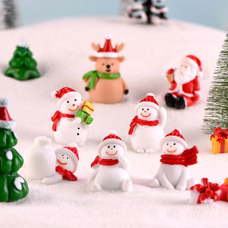 Mini Resin Santa Claus Snowman Statue Micro Landscape Model DIY Miniature Garden Statue New Year Home Decorations