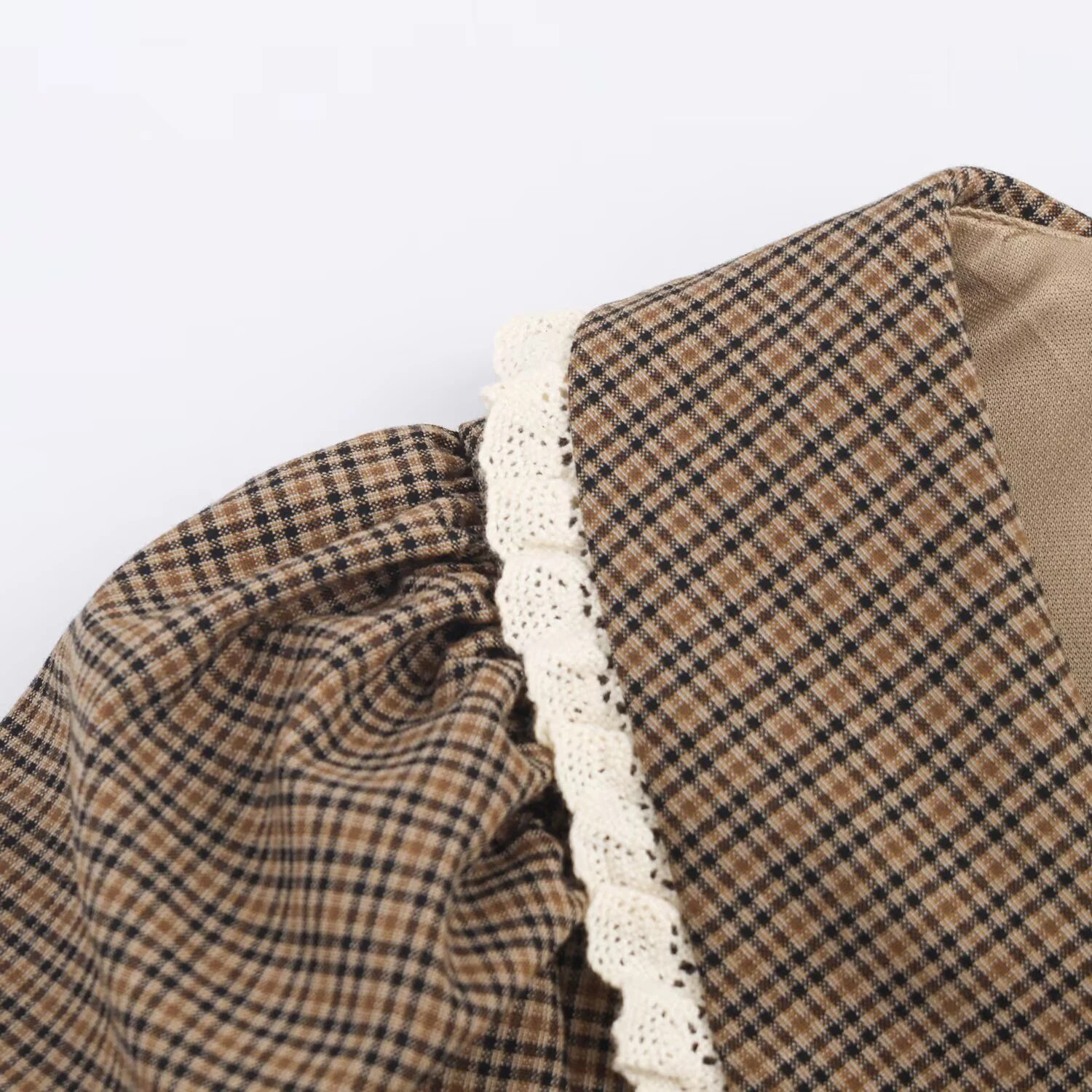 秋の新作レディース服、甘くておしゃれな雰囲気のリボンチェック柄、小さめラウンドカラー半袖ワンピース