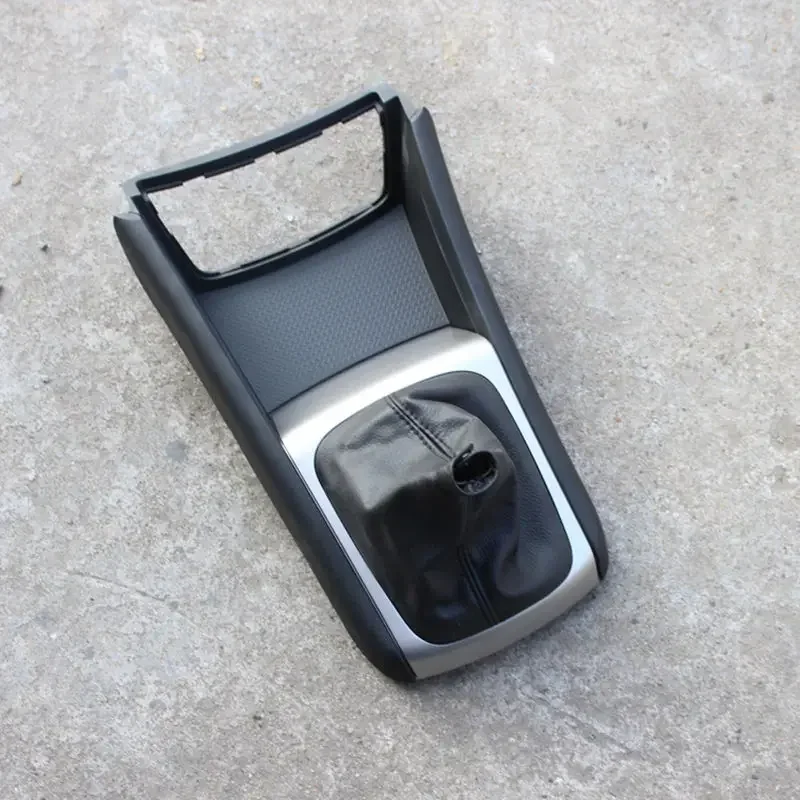 

Накладка на панель рычага переключения передач для Hyundai Elantra HD 2010-2011