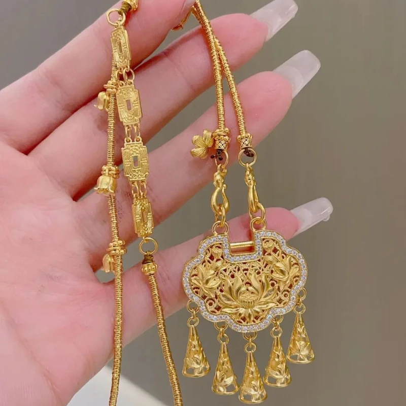 

Original Light Luxury Rich Auspicious Tassel Lotus Golden Pendant Spot Drill Exquisite Exquisite Gift for Girlfriend for Wife